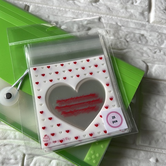 25 pcs Little Heart Clear Bags 3.94"x3.94" inches - Picture 11 of 11